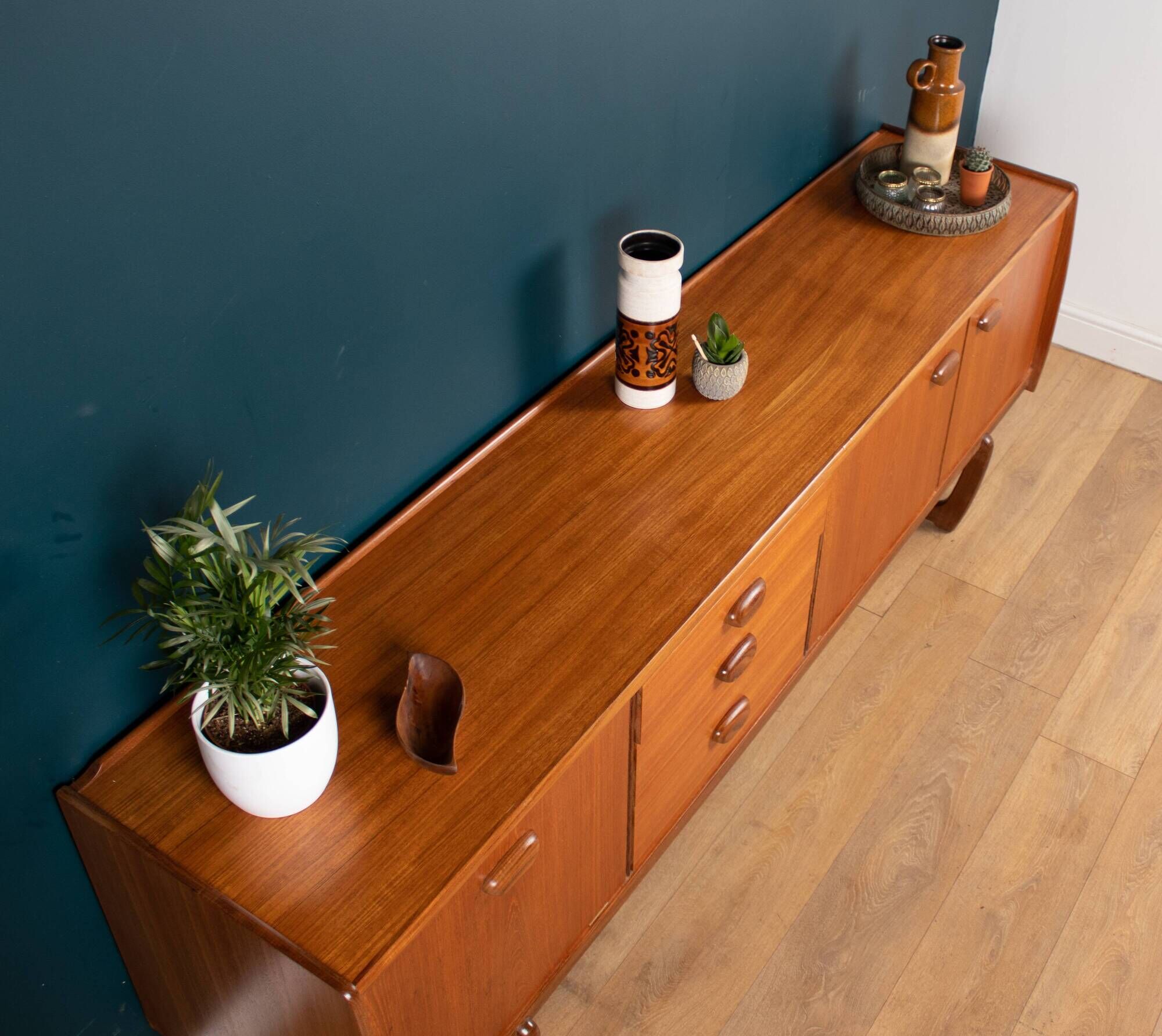 Retro teak 1960s long portwood mid century sideboard