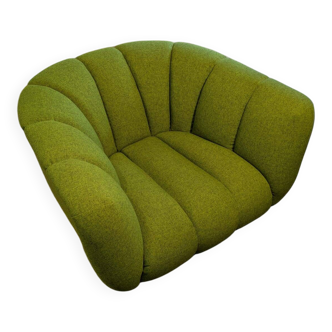 ODEA armchair 2, designed by Roberto Tapinassi and Maurizio Manzoni