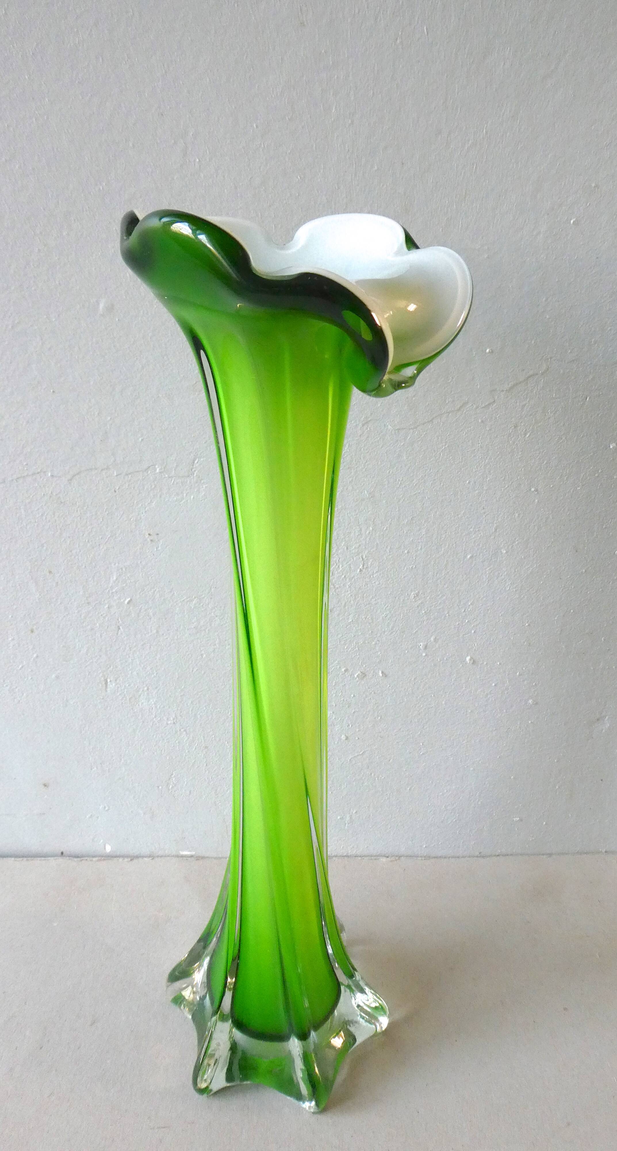 Corolla vase in blown glass, double layer green and white