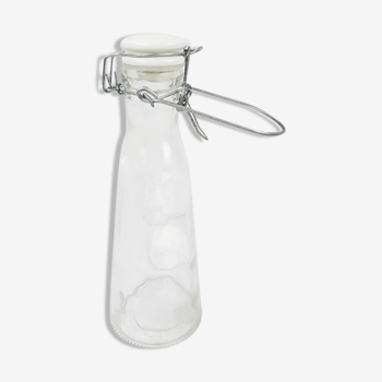 Glass bottle with clasp