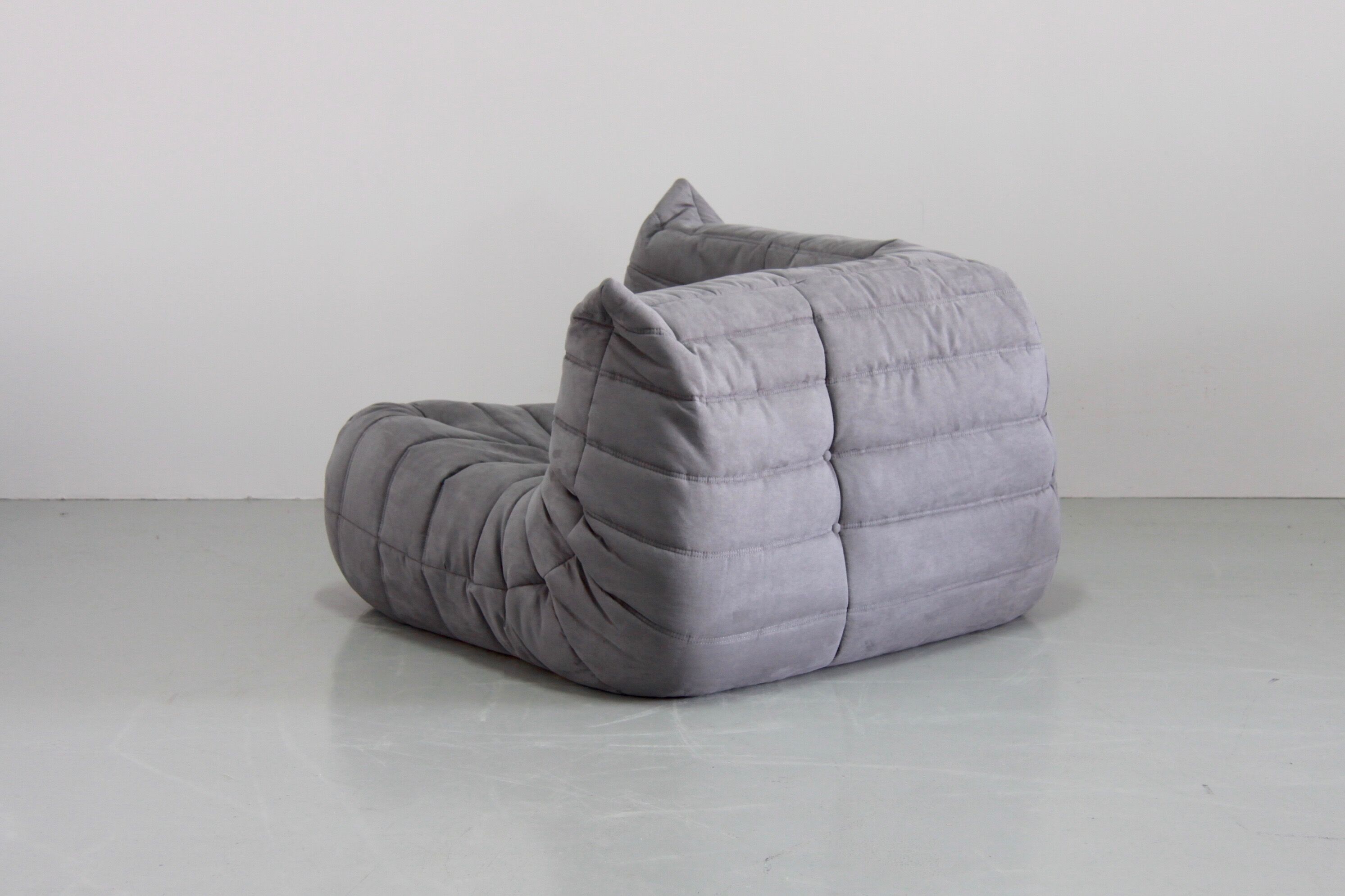 Corner "Togo" model designed by Michel Ducaroy 1973