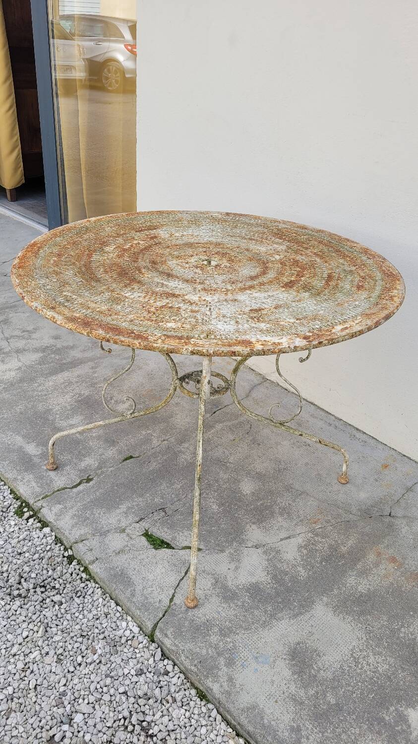 Round Wrought Iron Garden Table 1900s