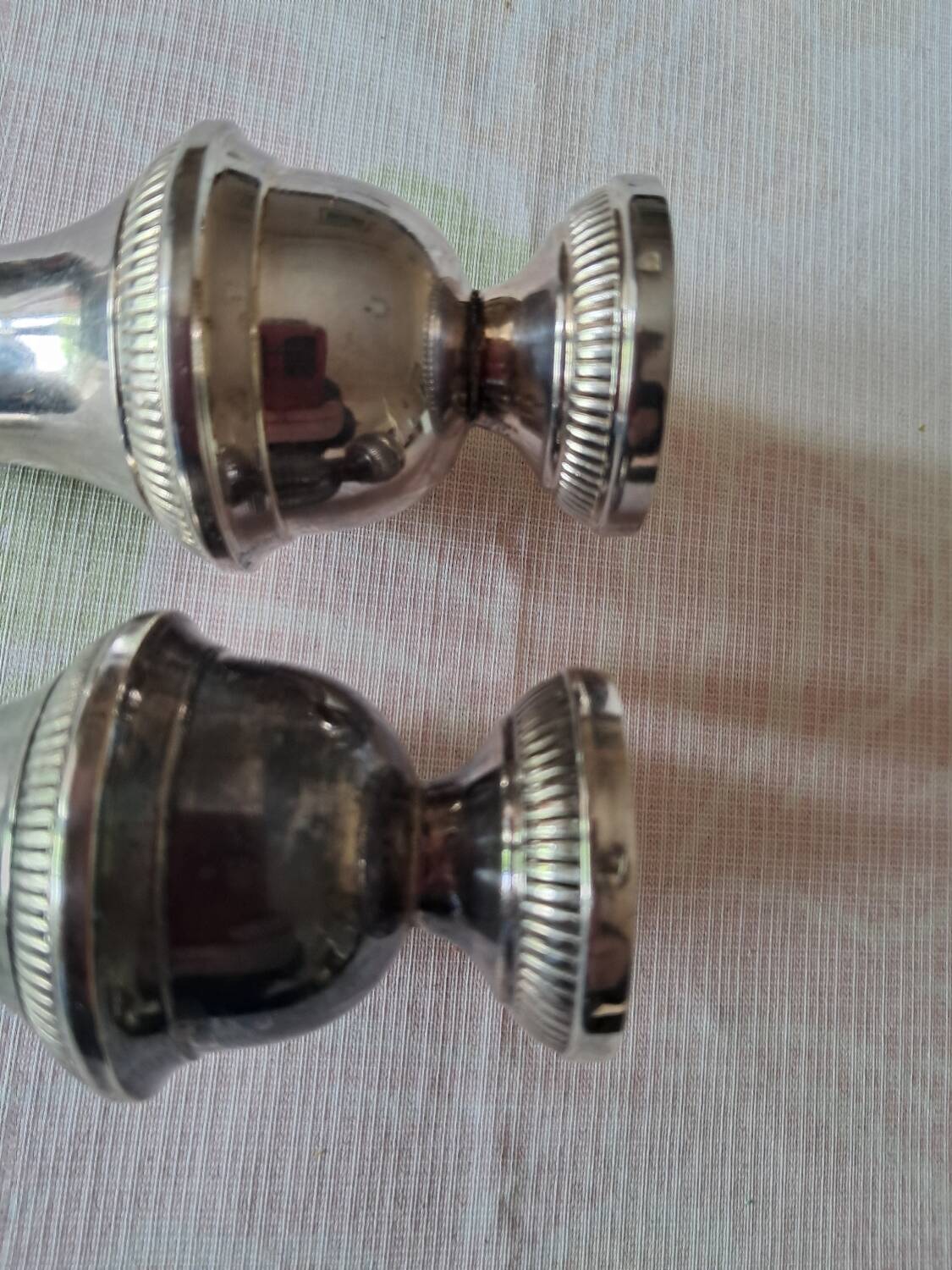 Salt and pepper silver-plated metal