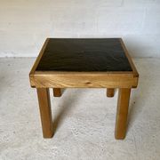 Table basse en orme et ardoise par Maison Regain 1970