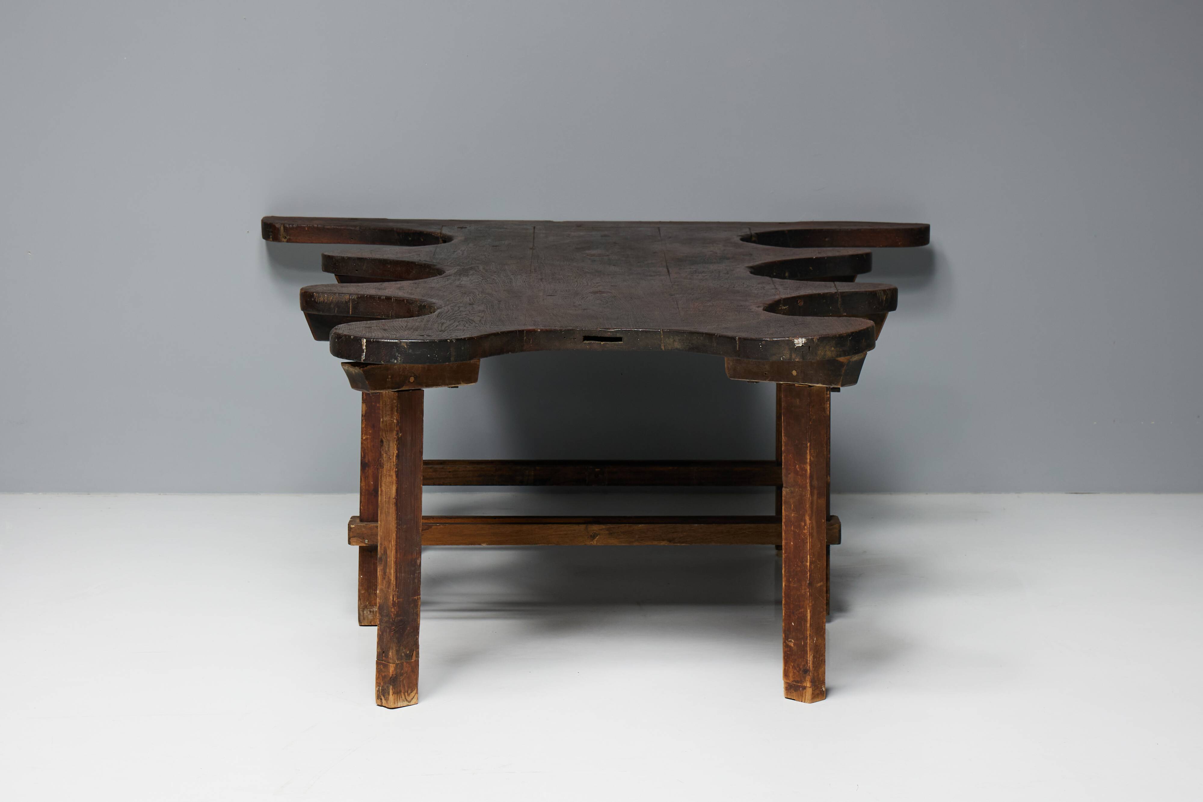 Table Organique Rustique De Forme Libre, France, Fin 19ème Siècle