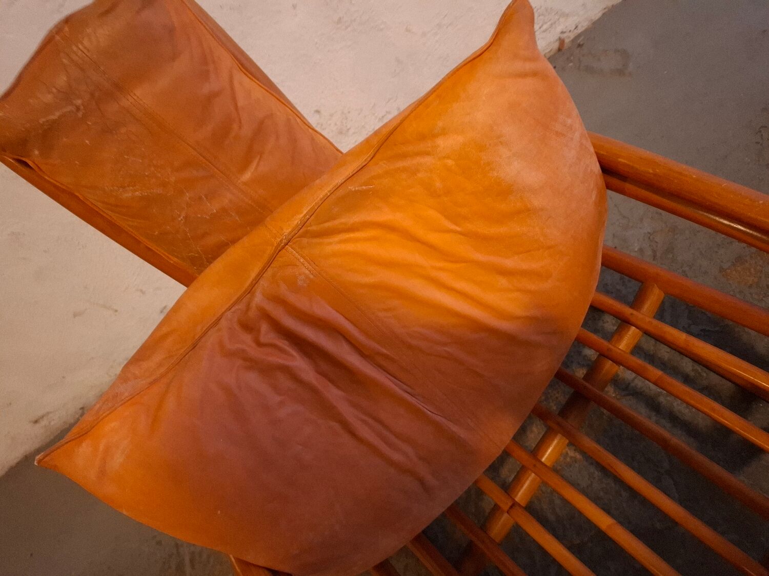 Set de fauteuils en bambou et cuir années 60'S