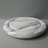 White marble table mat, grey veined