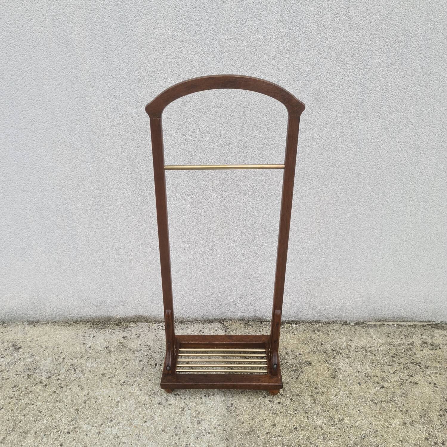 Valet, night, Old Art Deco