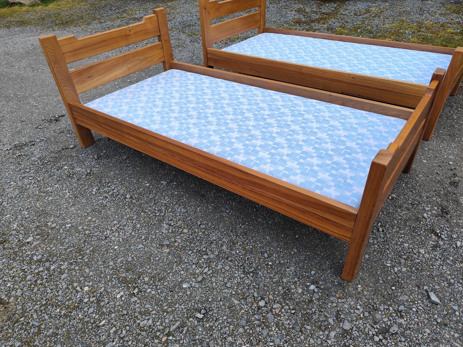 Pair of elm burl beds attributed to Maison Regain