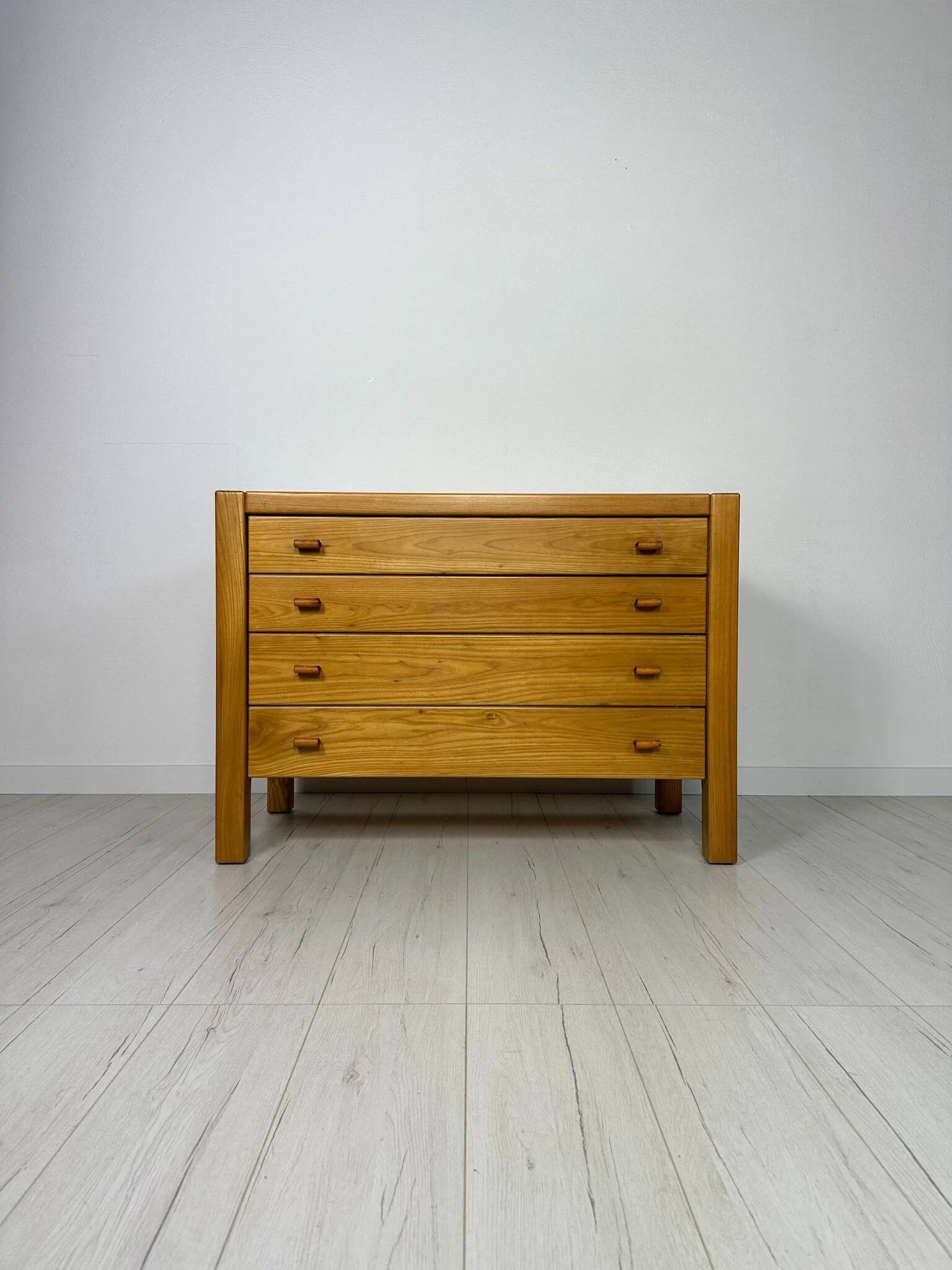 Commode française vintage en orme des années 1960, signée Maison Regain