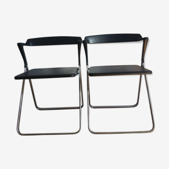 Arch folding chairs
