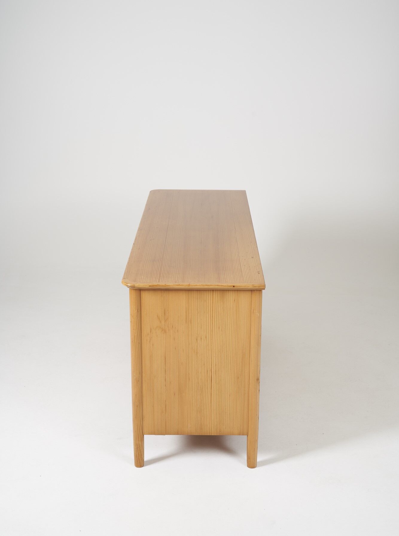 Ash chest of drawers