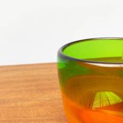 Ensemble de 2 bols en verre coloré vintage allemands de Eisch
