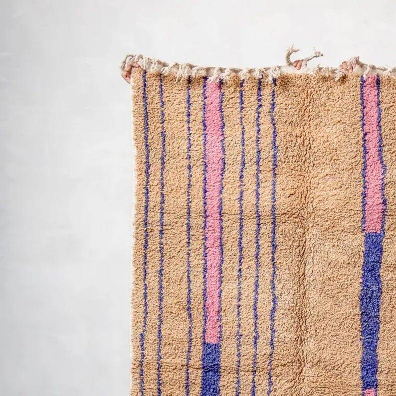 Handmade natural wool rug, size 240 x 160 cm