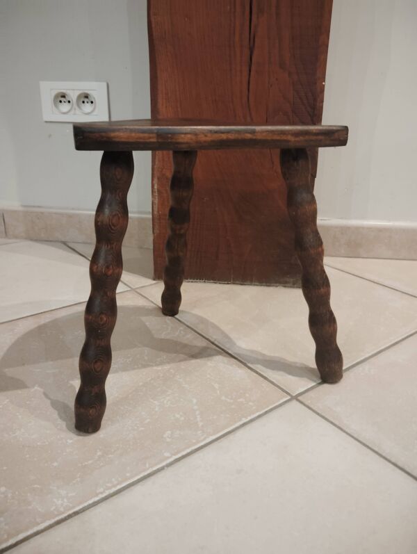 Set 3 tabourets de traite tripodes