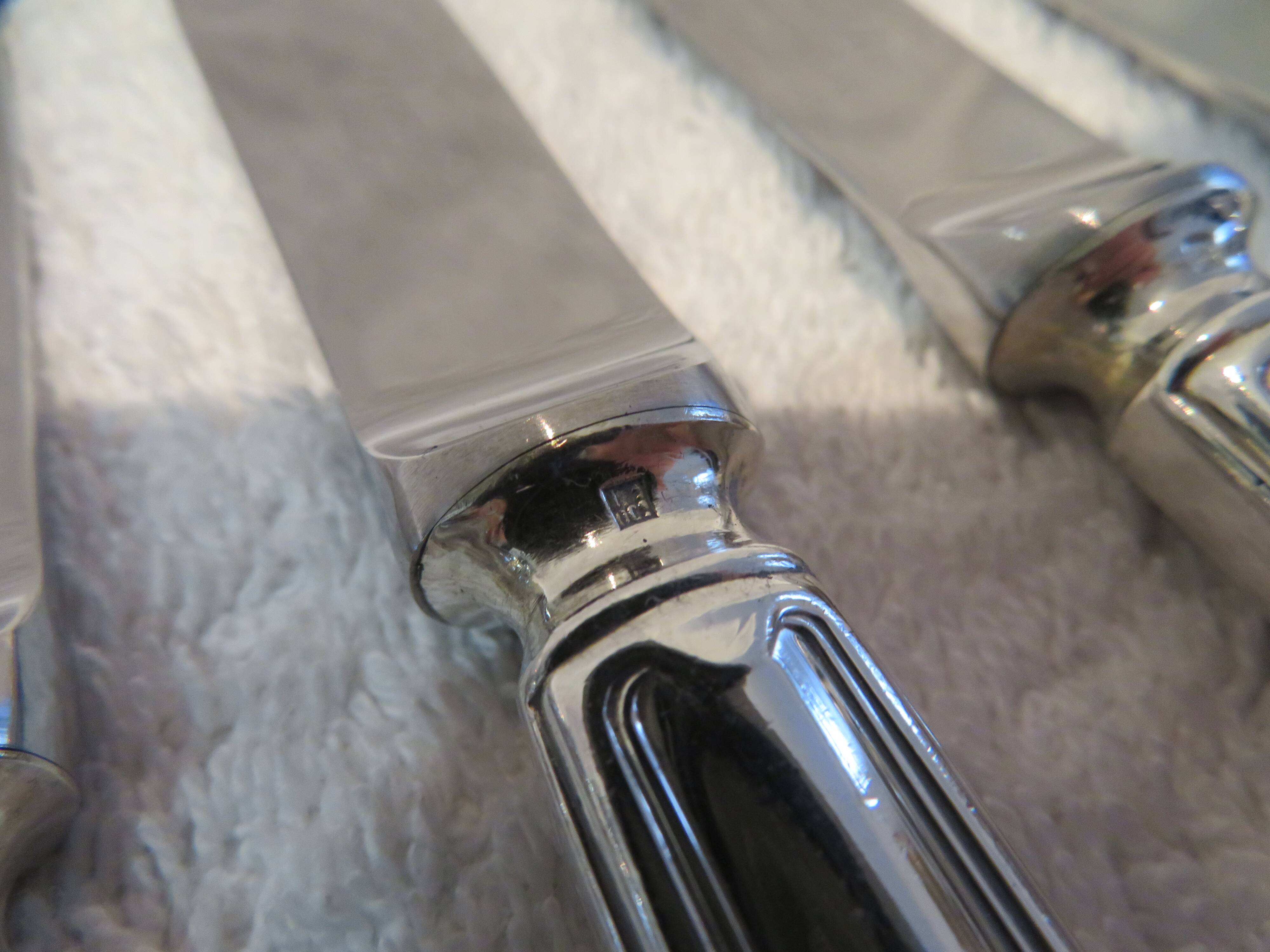 12 Christofle Chinon silver plated dessert knives, 19.7cm