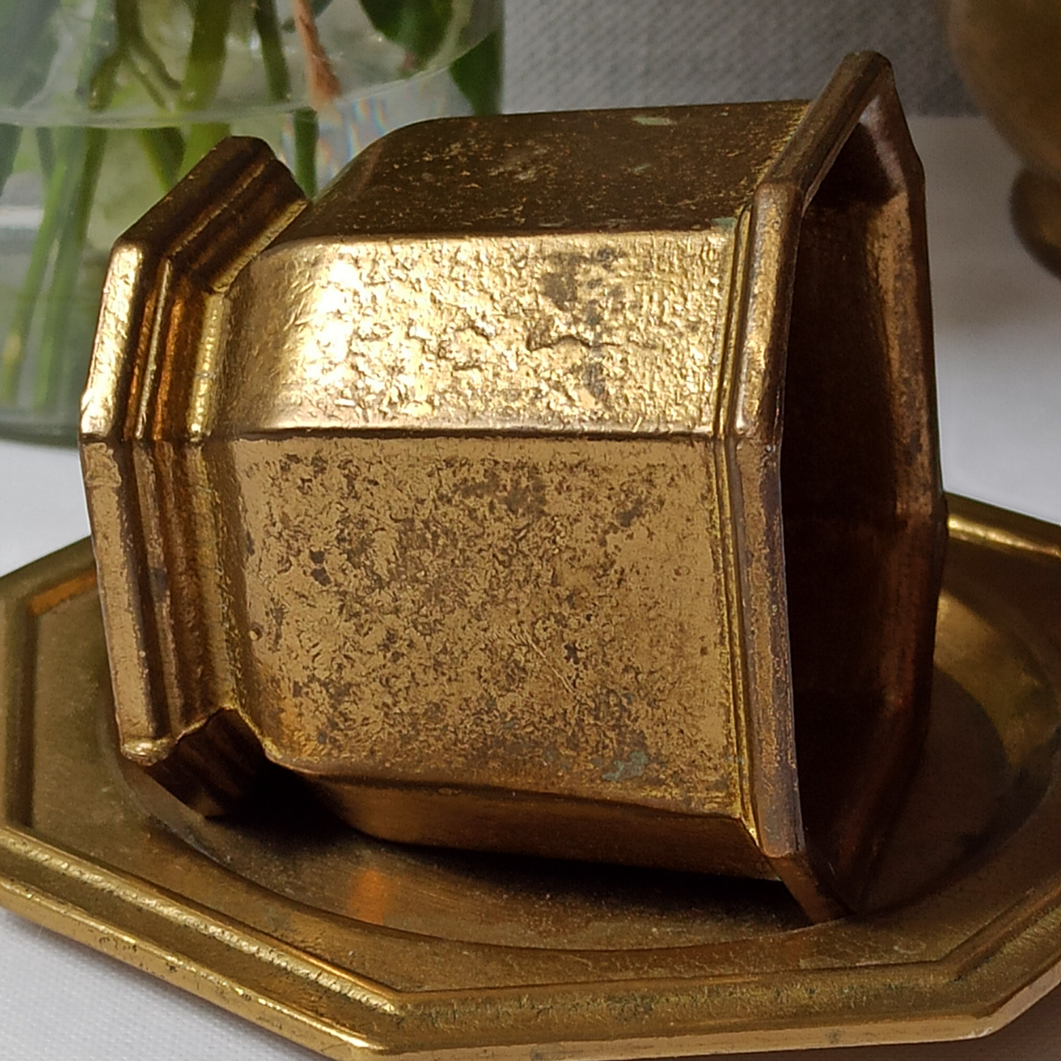 Varnished brass pot on saucer from the 80s