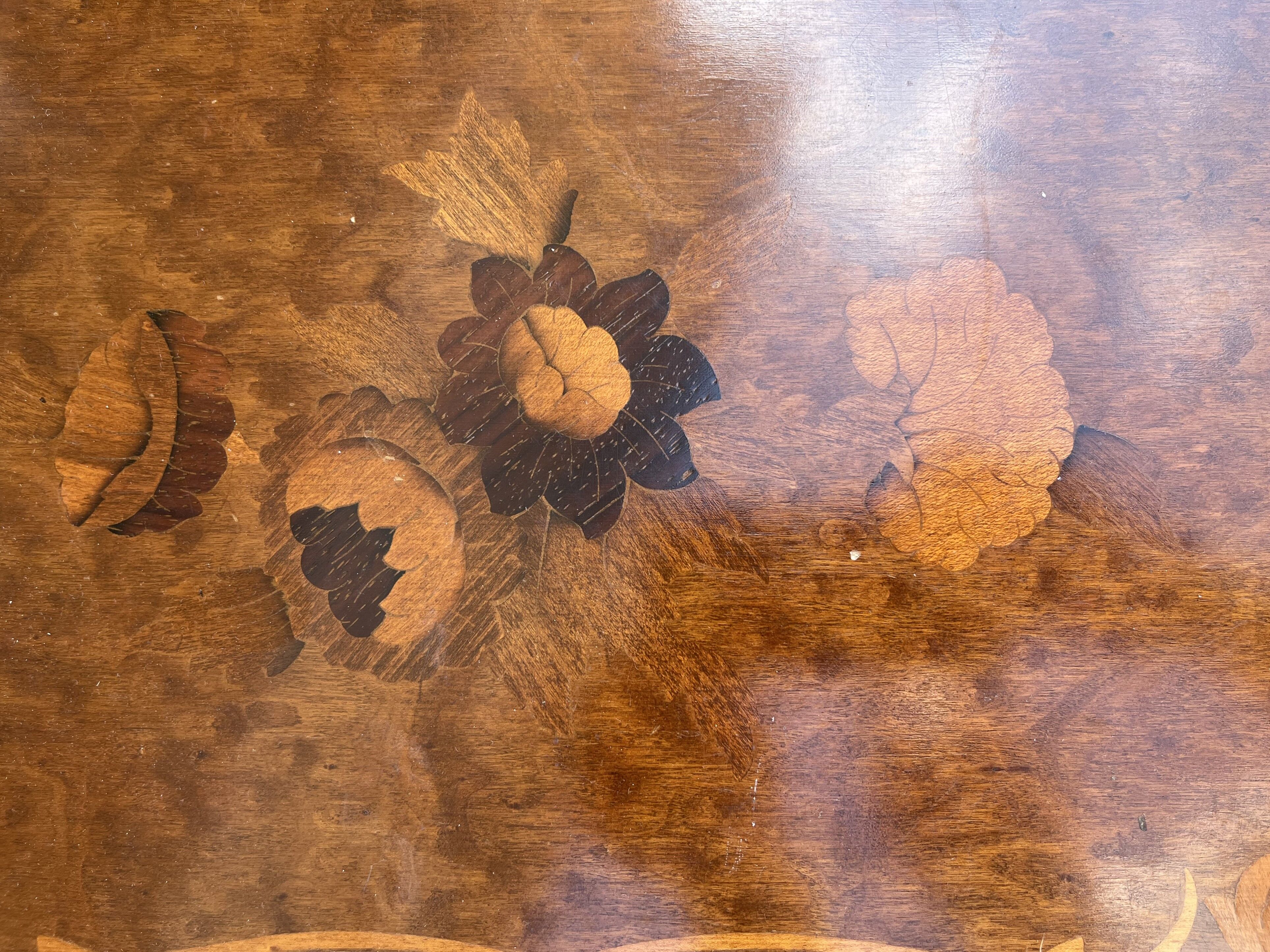 Antique dressing table in inlaid wood