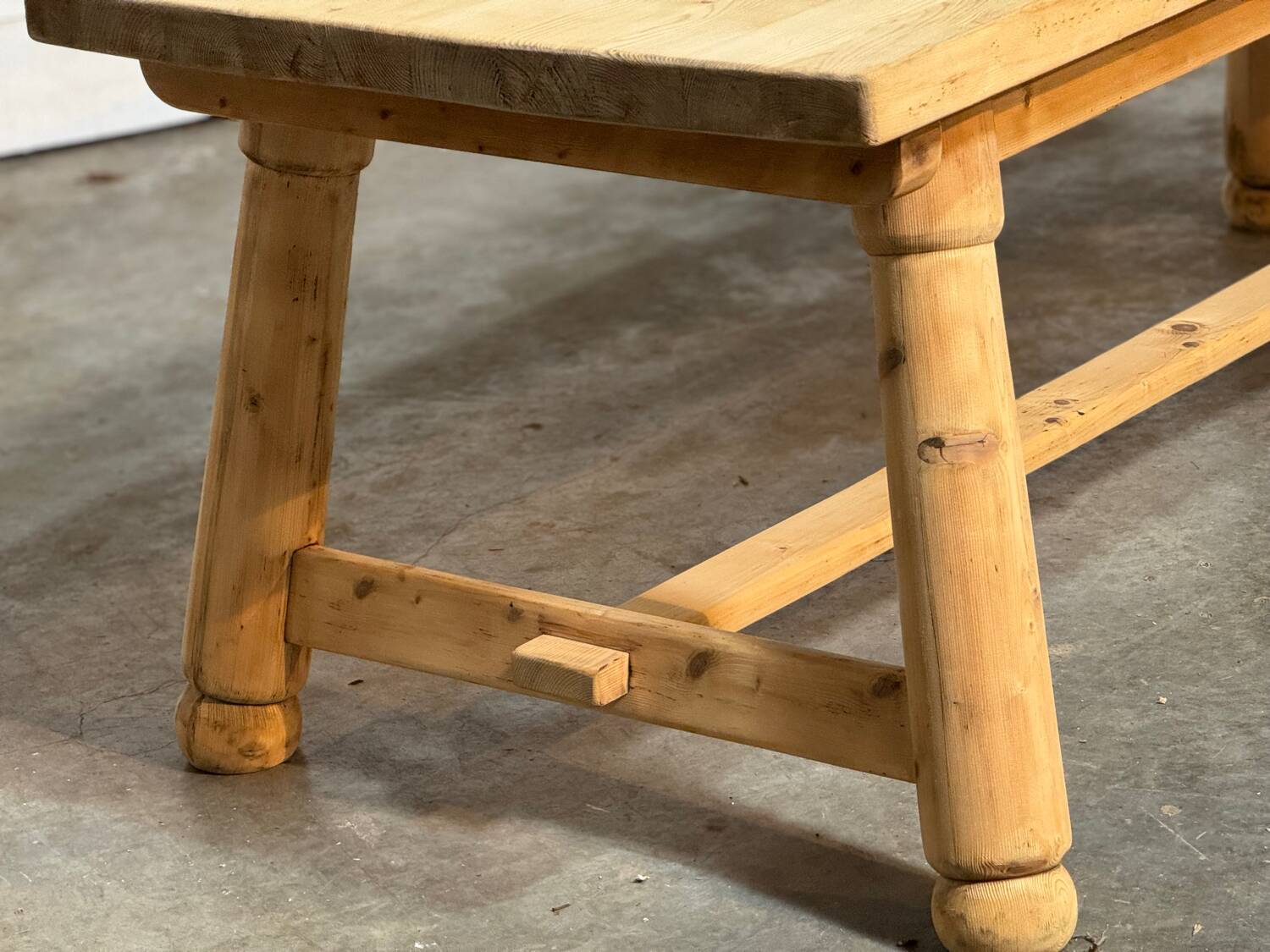 Scandinavian table in fir