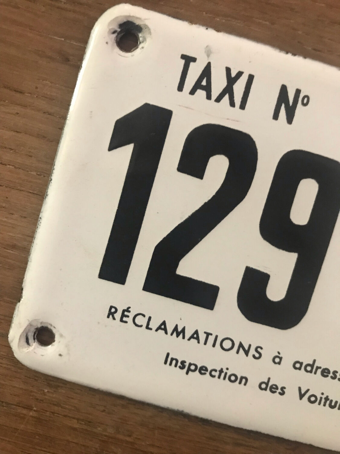 Plaque émaillée de taxi lyonnais