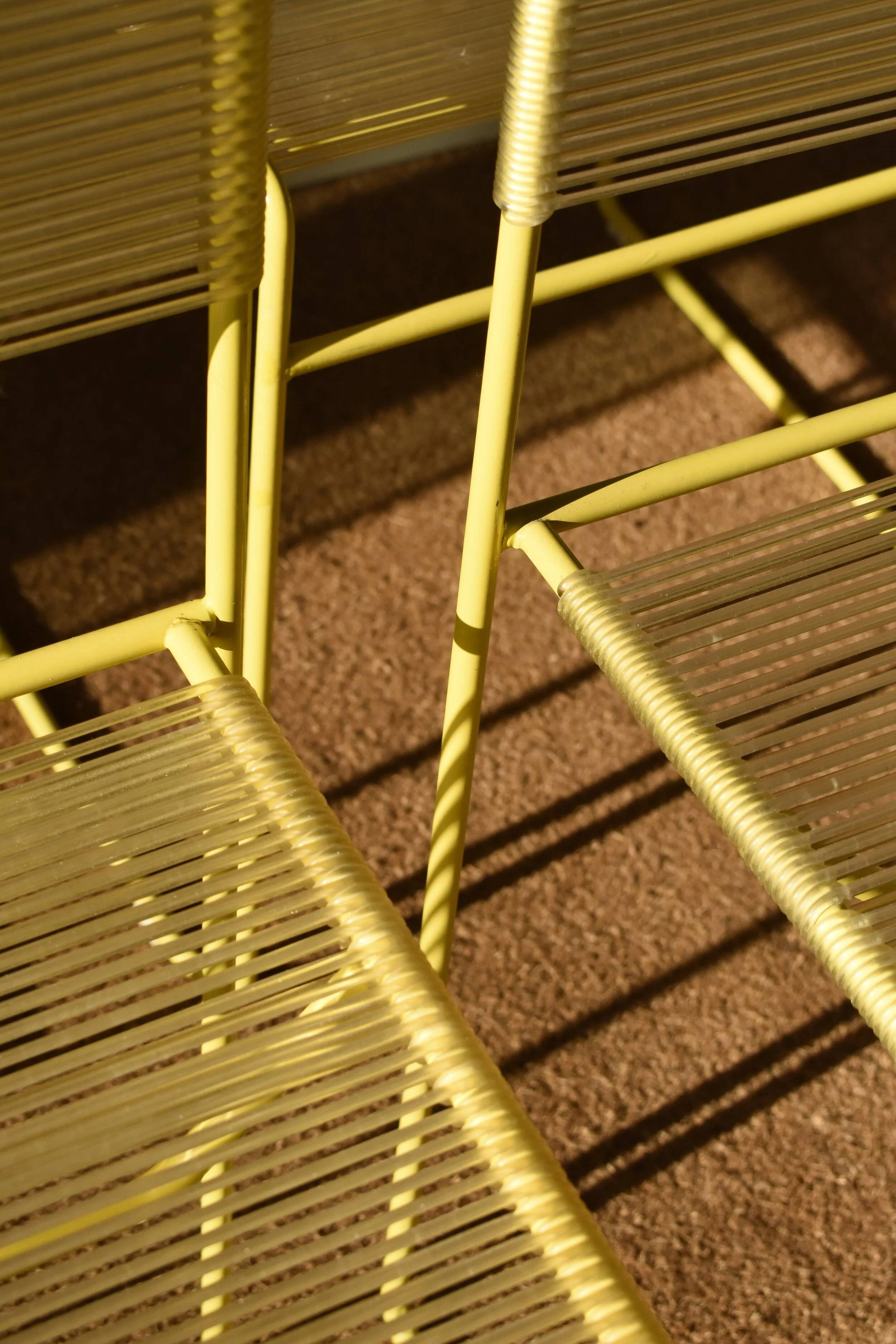 Spaghetti table and chairs by Giandomenico Belotti