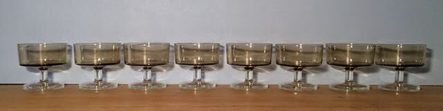 Smoked glass cups 70