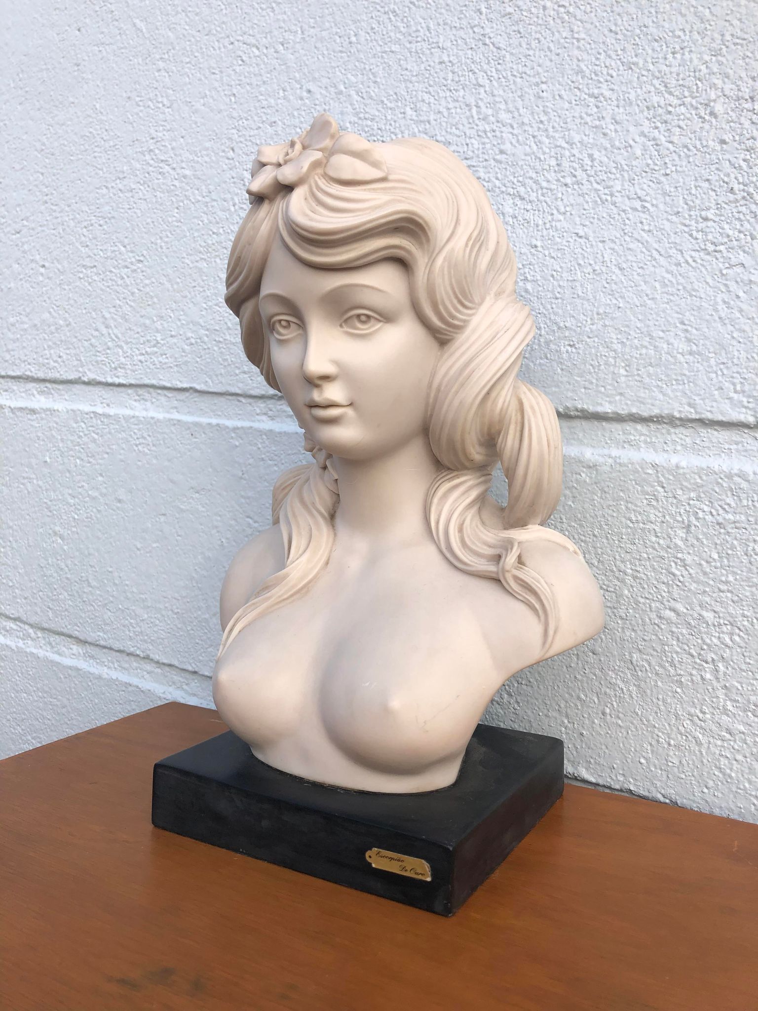 Vintage woman bust, resin bust, Escorpiao do ouro, topless woman, resin statue, pedestal