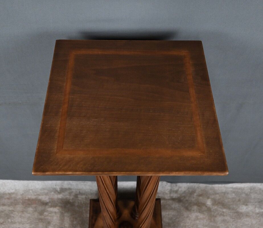 Swivelling stool in walnut, neo-Gothic style – 1900