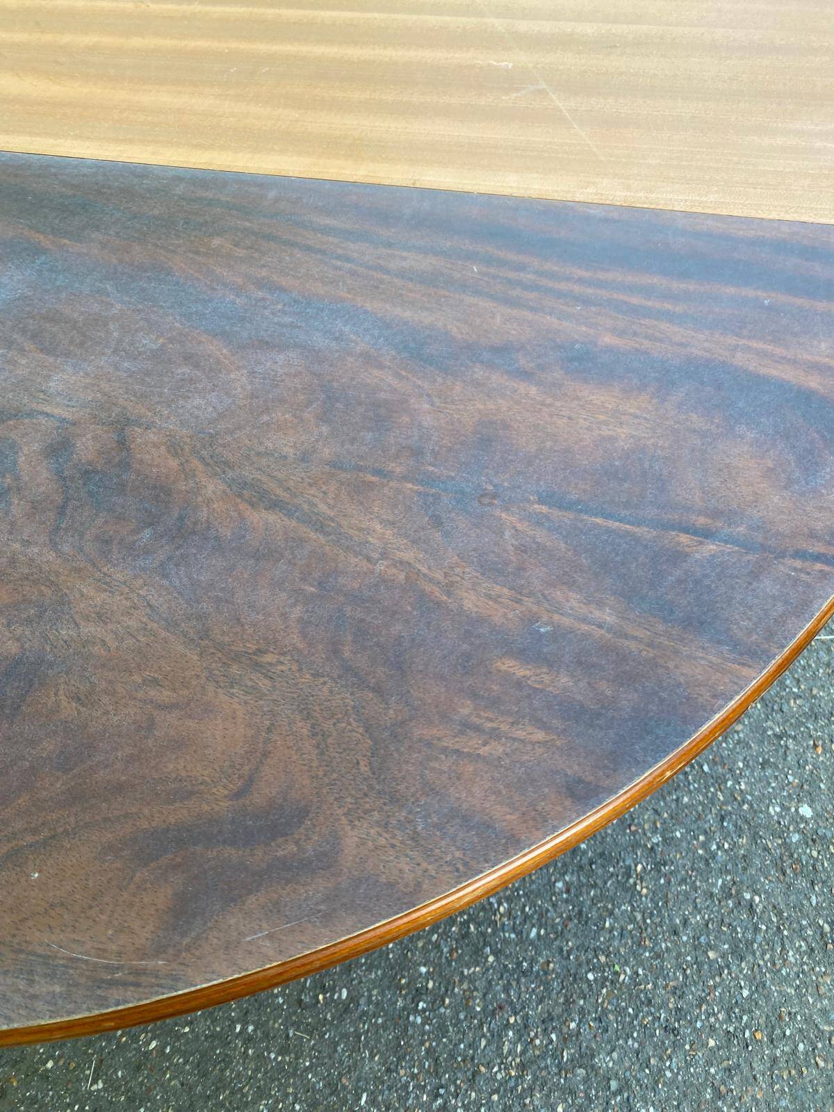 Extendable round dining table with central leg, renovated in raw wood, 20th century