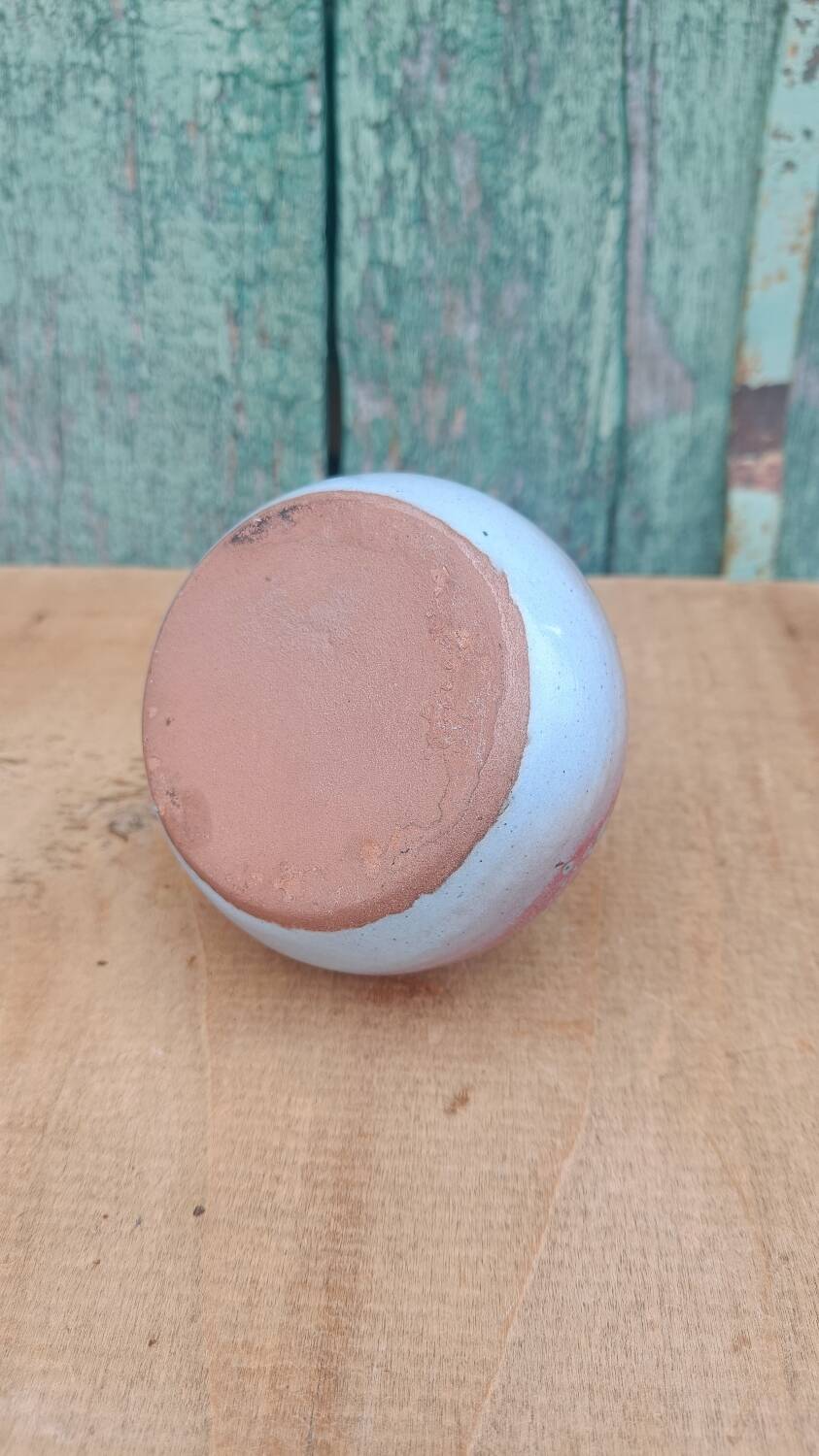 Ceramic flower vase
