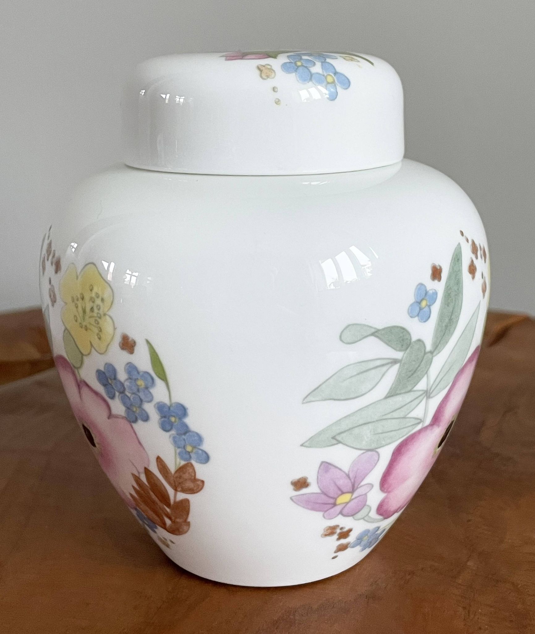 Wedgwood "Meadow Sweet" Ginger Jar, Decorative Storage Pot, Bone China with Pink and Blue Flowers