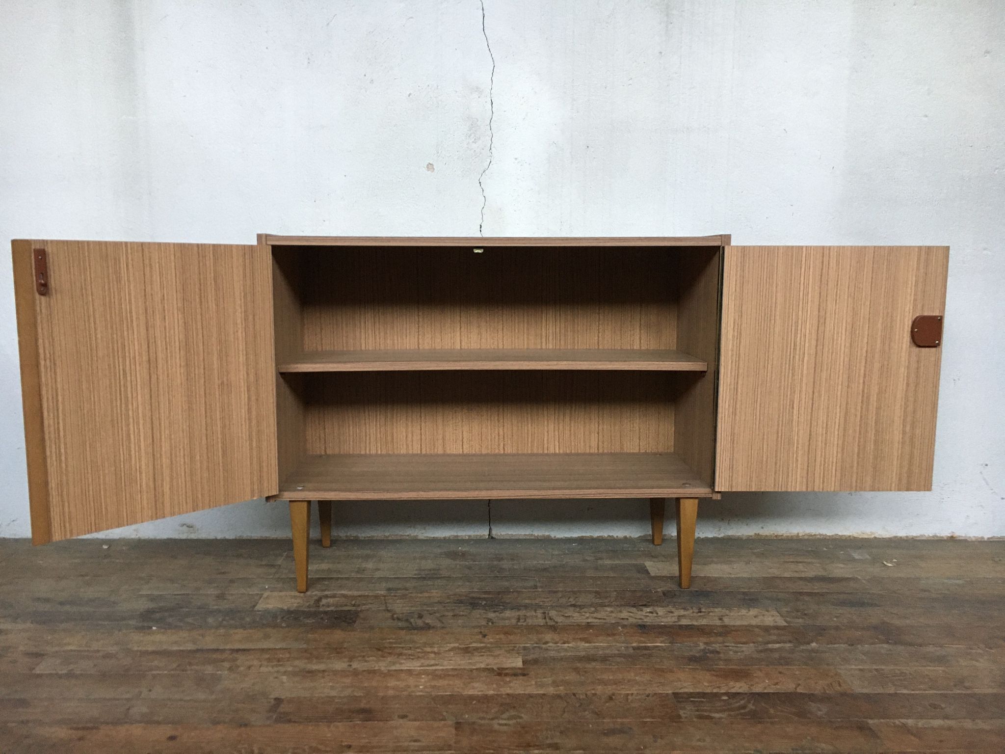 Buffet vintage - 1950 - pieds fuseaux