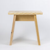 Japanese stool in solid moor pine