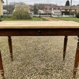 Farm table