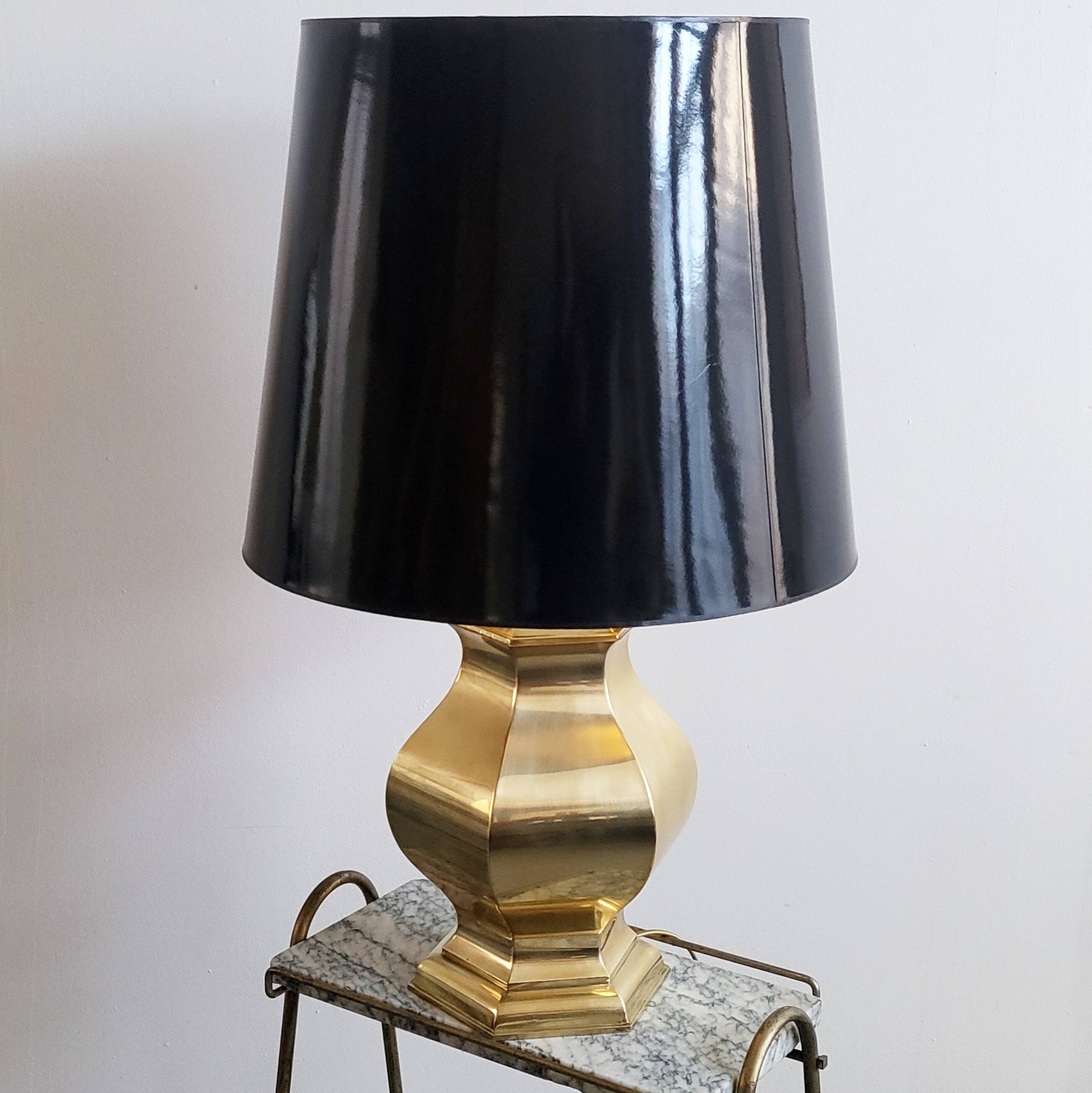 Vintage 1970 lamp in gold metal