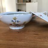 Service dishes and exotic pattern porcelain tureen