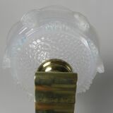 Art Deco wall lamp in opalescent glass, 1930s