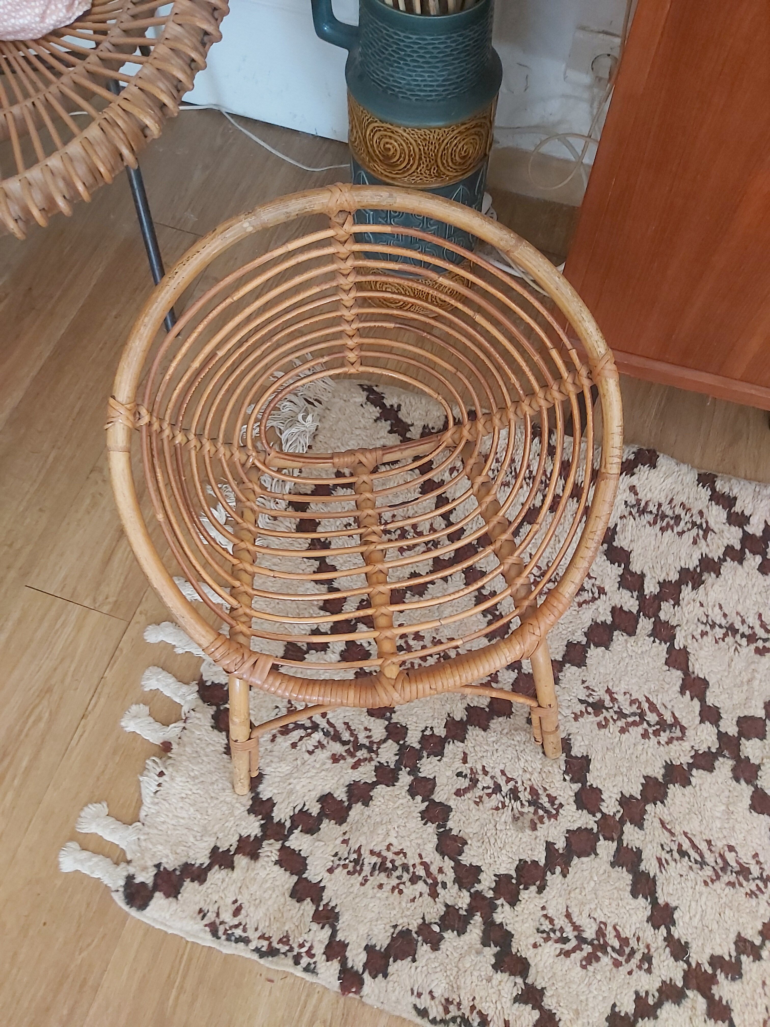 Vintage rattan shell chair
