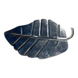 Vintage silver-plated metal trinket tray or leaf-shaped dish