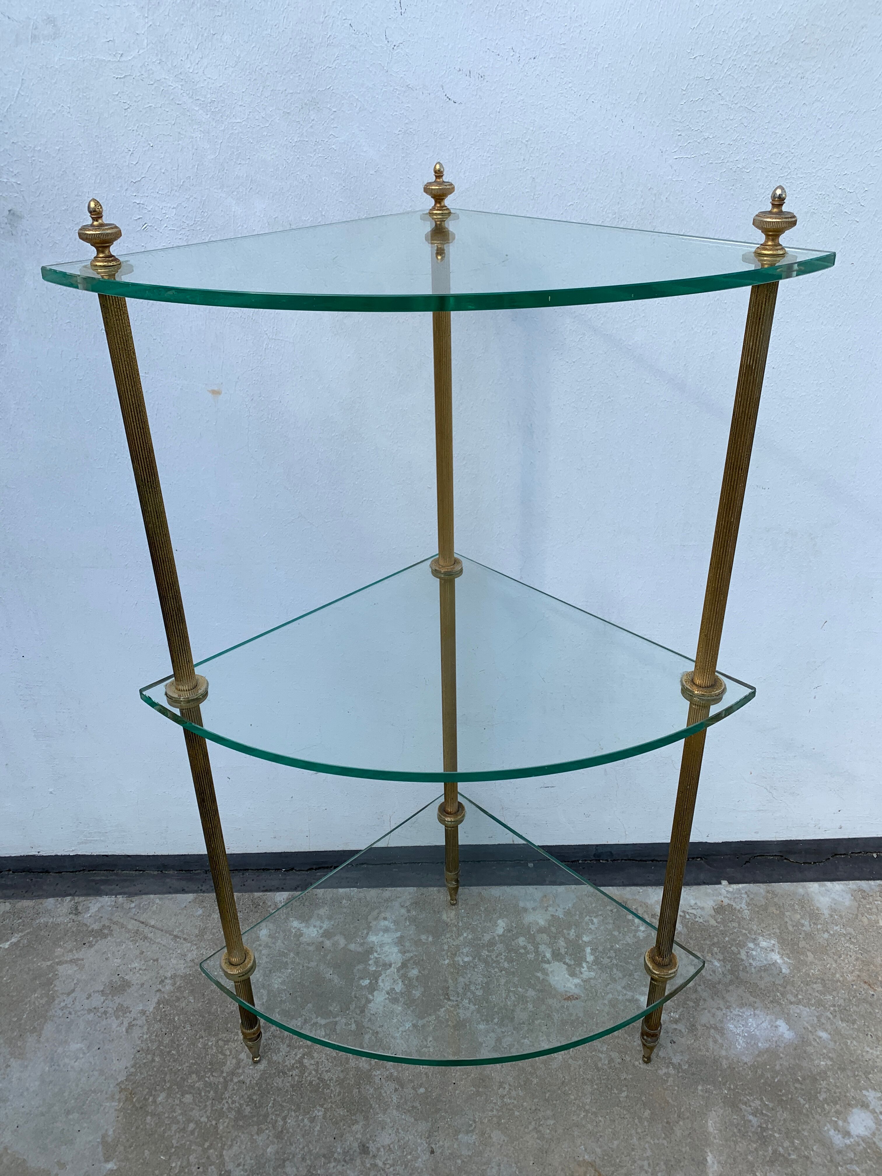 Neoclassical corner or corner seat, 3 levels in white tempered glass