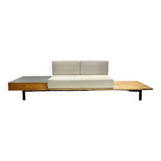 Banquette à caisson Charlotte Perriand