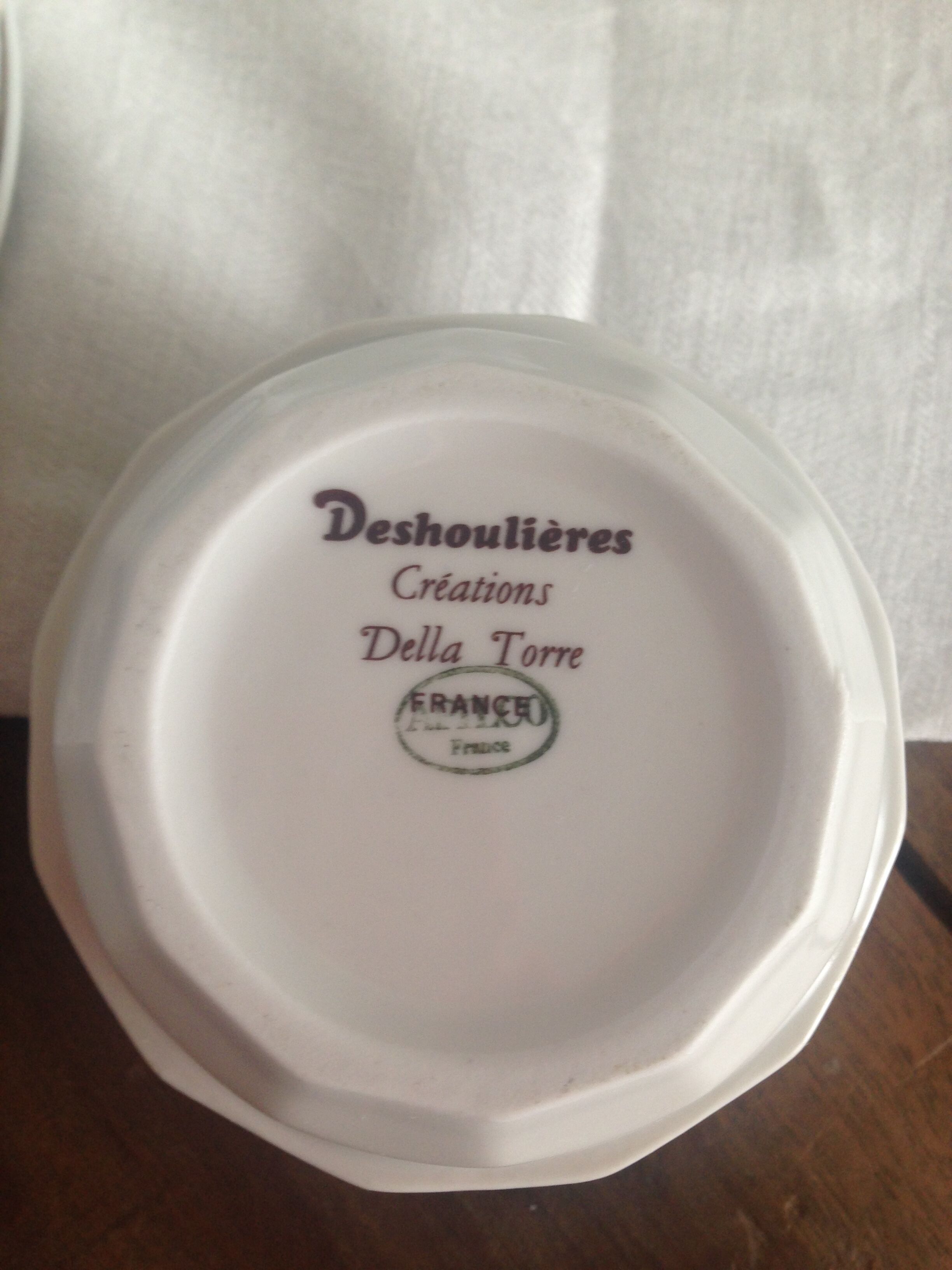 Tasses à café  et sucriers Desoulhieres