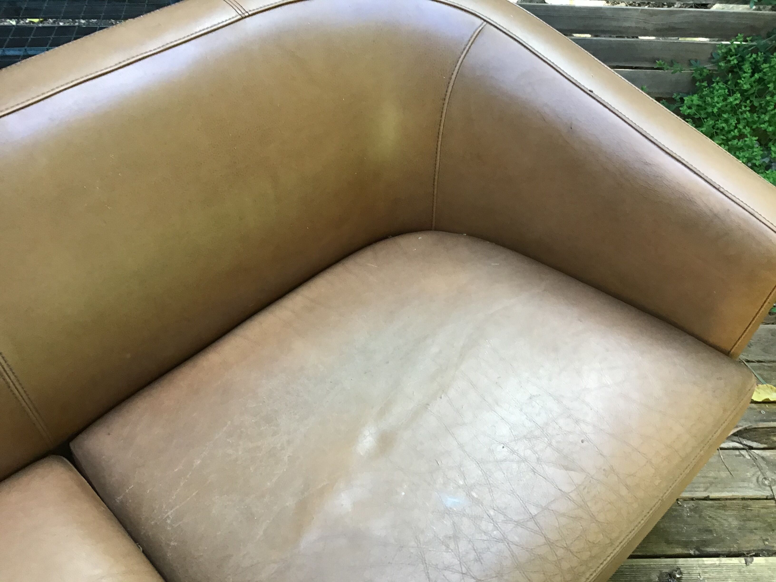Two-seater leather sofa