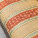 Canapé vintage 3 places en bois avec tissu rayé, années 1950, classique et élégant.