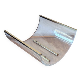 Italian magazine rack in acrylic and solid brass, 1970s