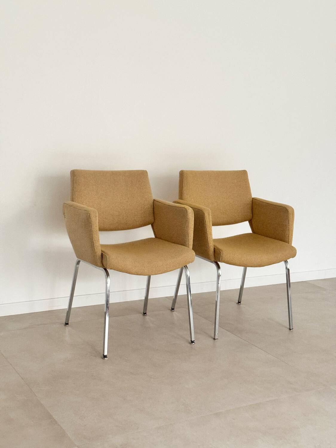 Paire de fauteuils, 1960