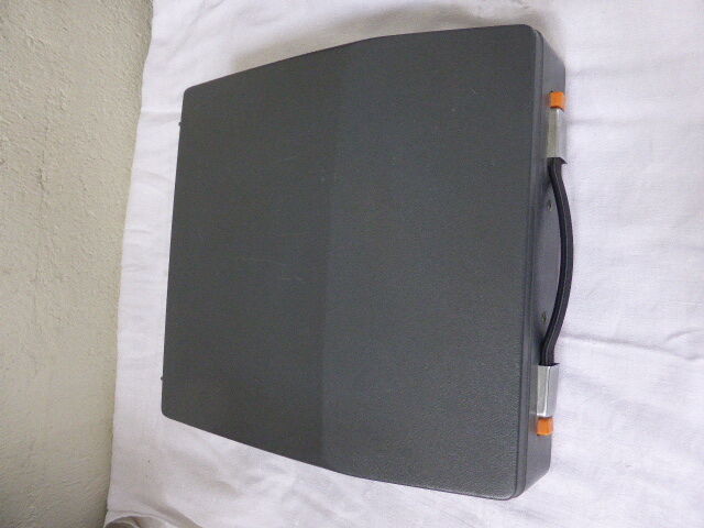 Typewriter Madi 2000 1970