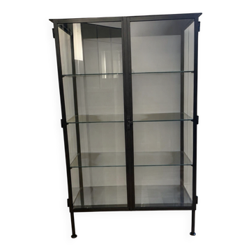 Showcase The Conrad Shop