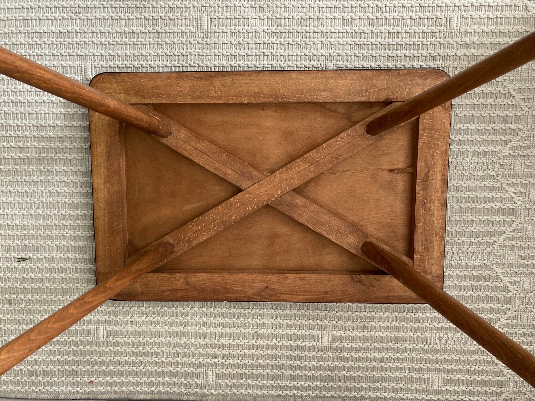 Vintage coffee table foot compass