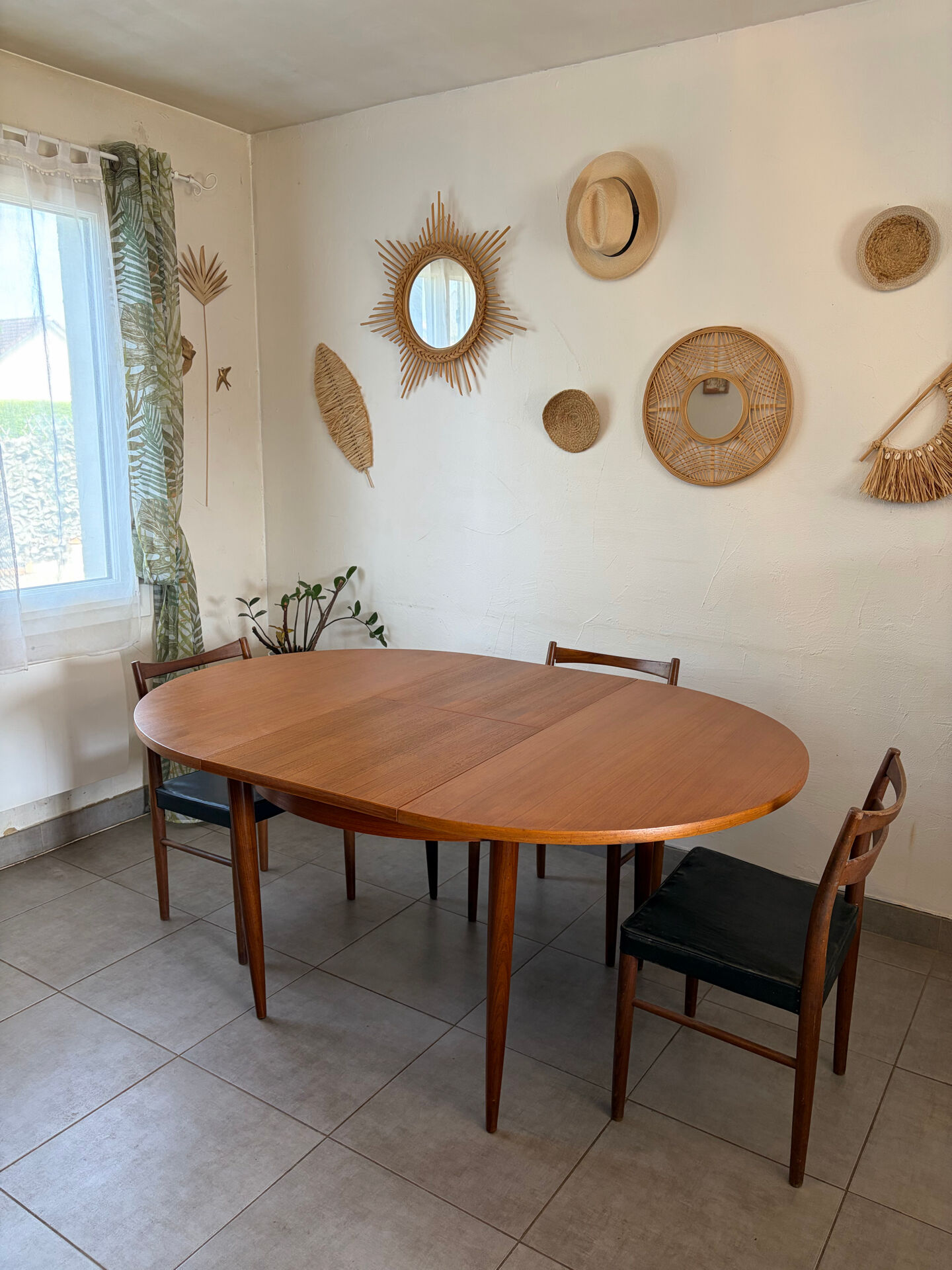 Table ronde scandinave extensible en teck